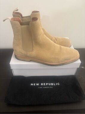 New Republic Men’s Chelsea Boots in Tan Suede